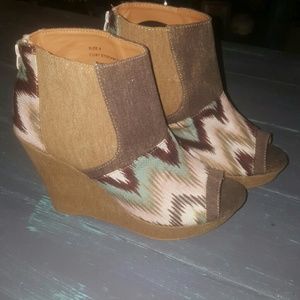 Qupid open toe wedges